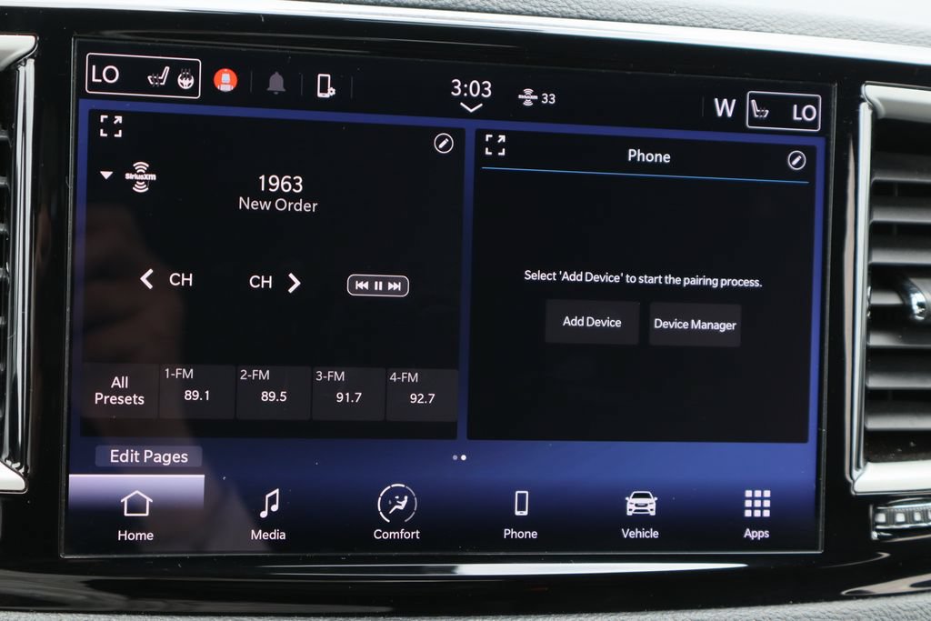 Used 2023 Chrysler Pacifica Touring FWD image 15