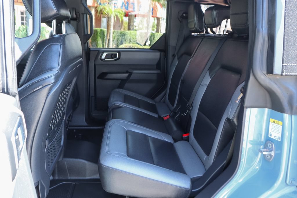 Used 2023 Ford Bronco Big Bend w/ Sasquatch Package AWD/4WD image 37