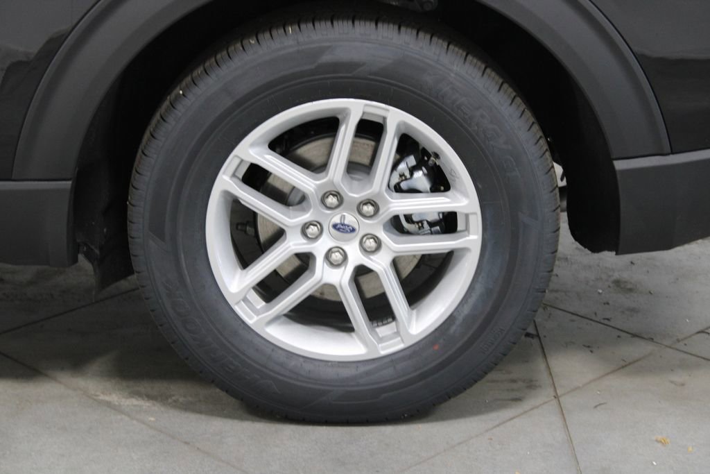 New 2026 Ford Explorer Active image 17