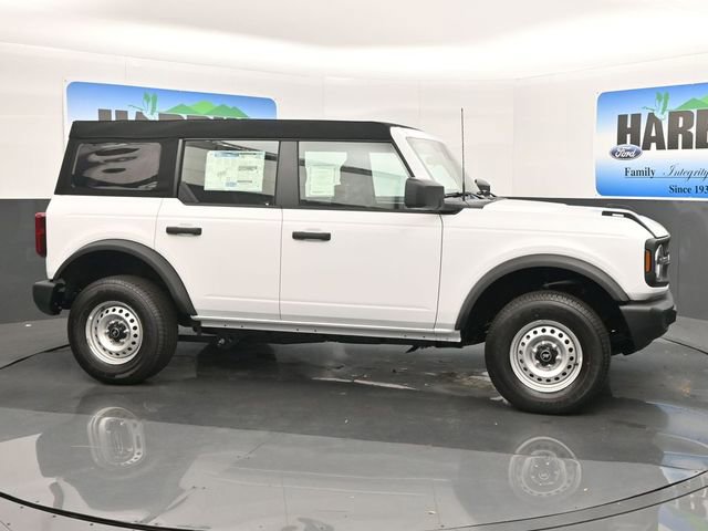 New 2025 Ford Bronco 4-Door image 7