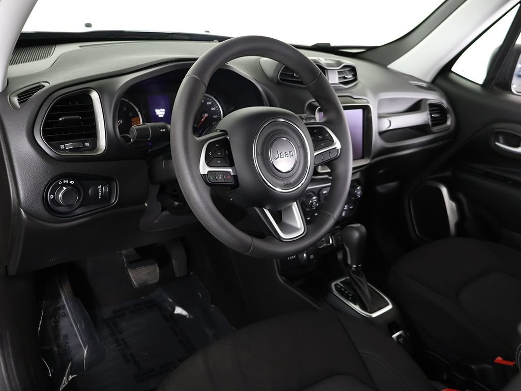 Used 2023 Jeep Renegade Latitude AWD/4WD image 25