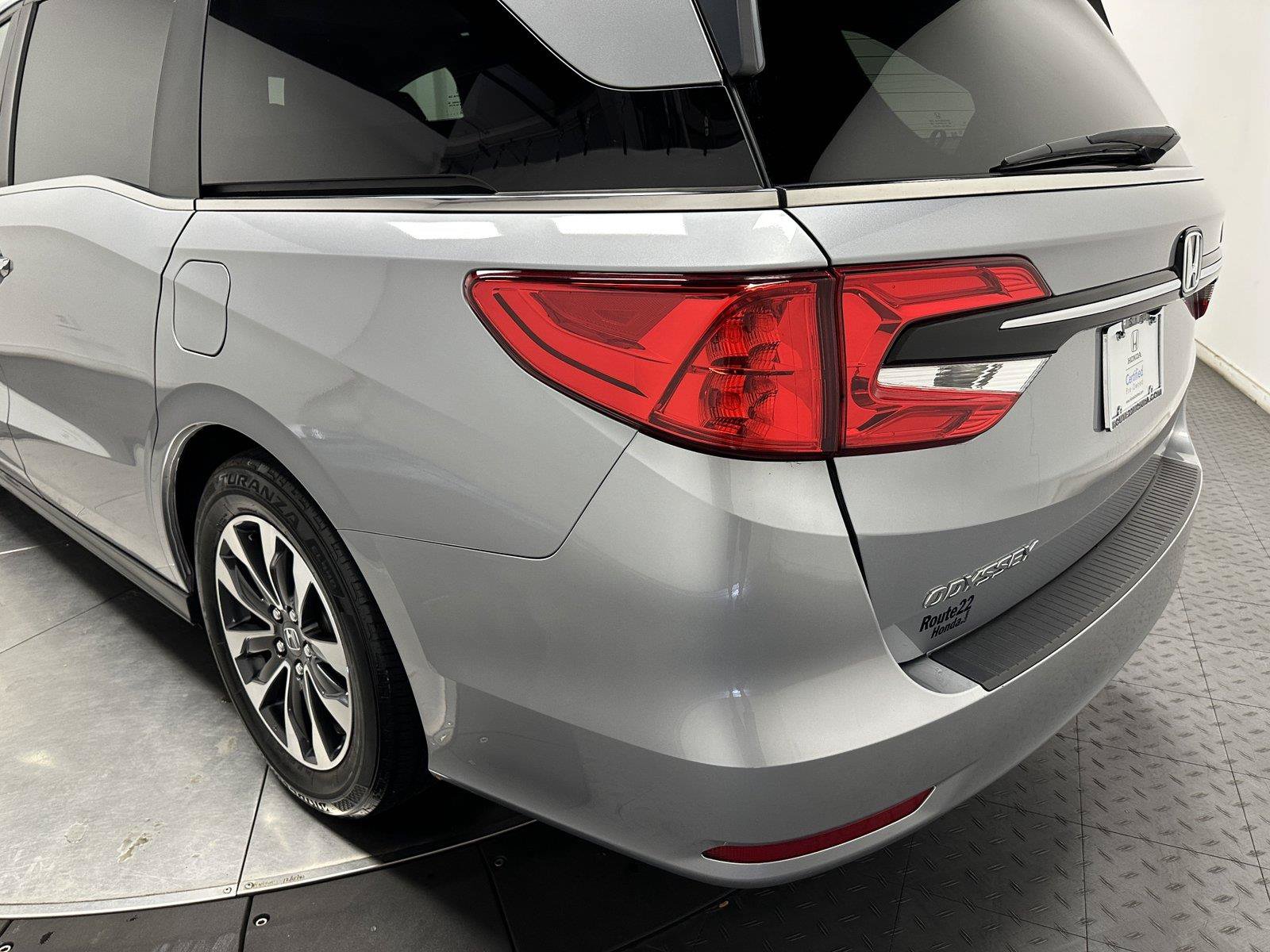 Used 2024 Honda Odyssey EX-L image 10