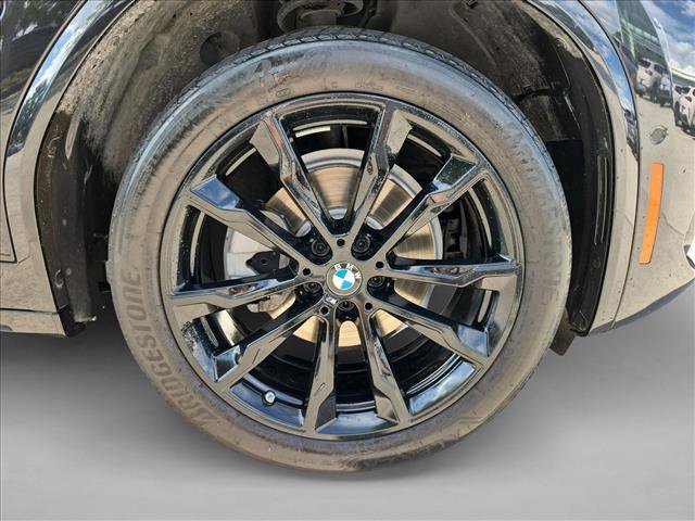 Certified 2024 BMW X4 xDrive30i w/ Premium Package AWD/4WD image 25