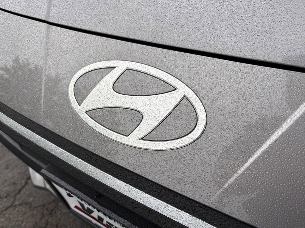 Certified 2024 Hyundai Elantra SEL FWD image 9