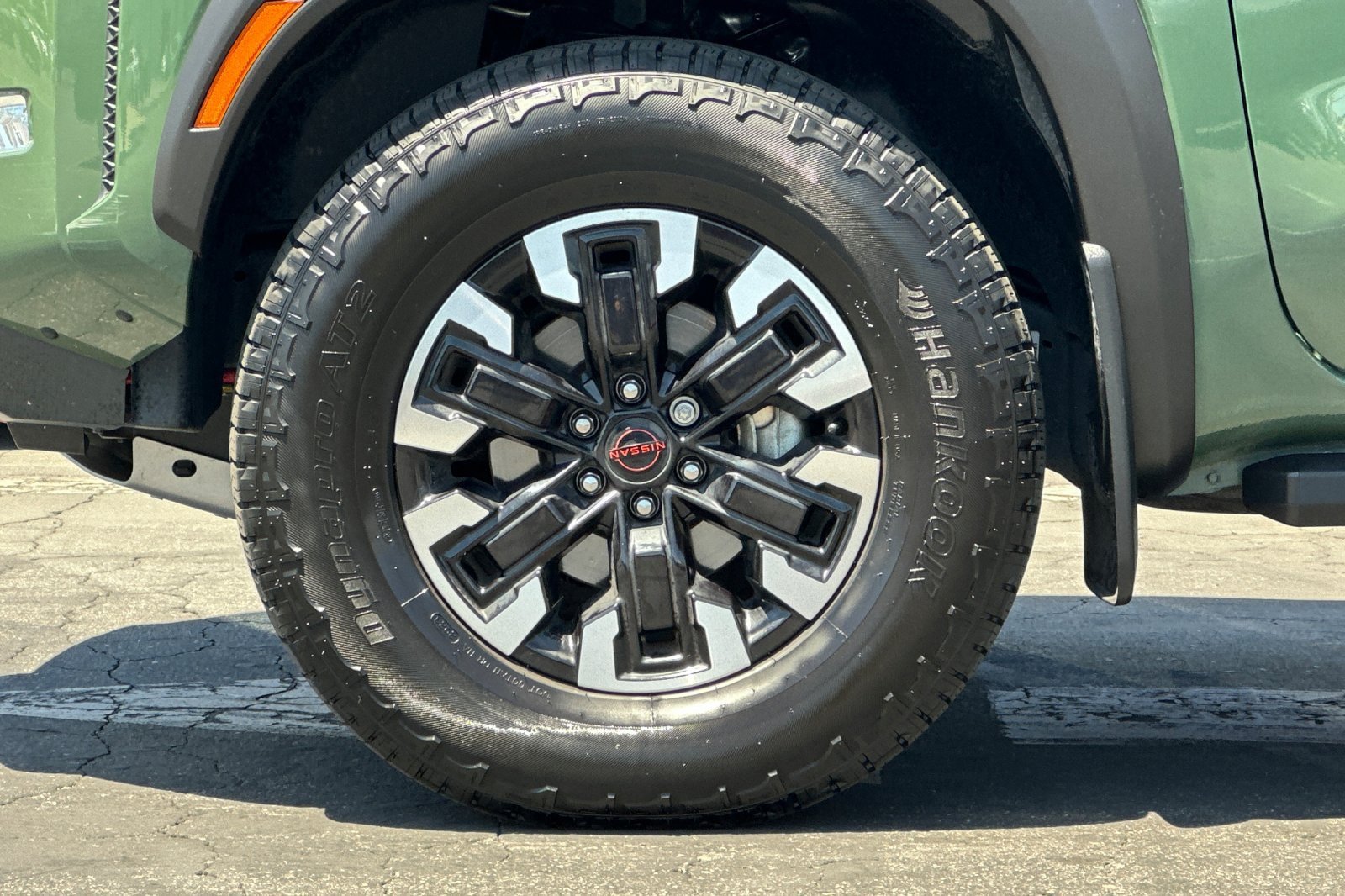 Used 2024 Nissan Frontier PRO-4X w/ Technology Package AWD/4WD image 25