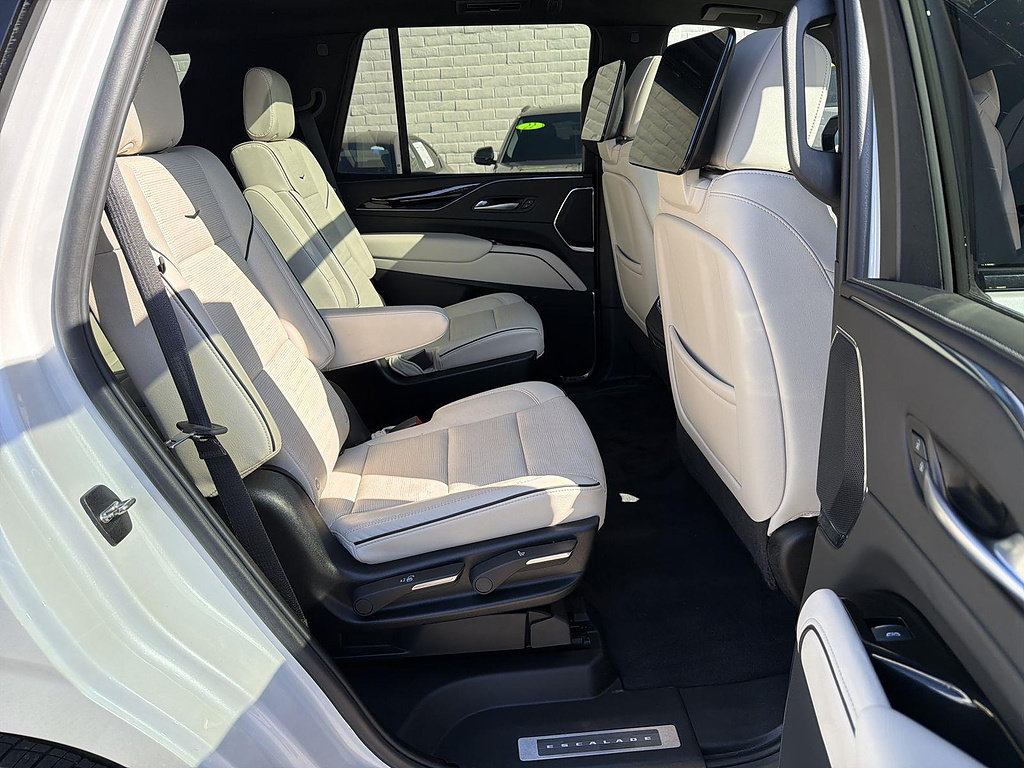 Used 2024 Cadillac Escalade Sport w/ LPO, ONYX Package AWD/4WD image 27