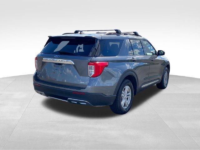 Used 2023 Ford Explorer XLT AWD/4WD image 4