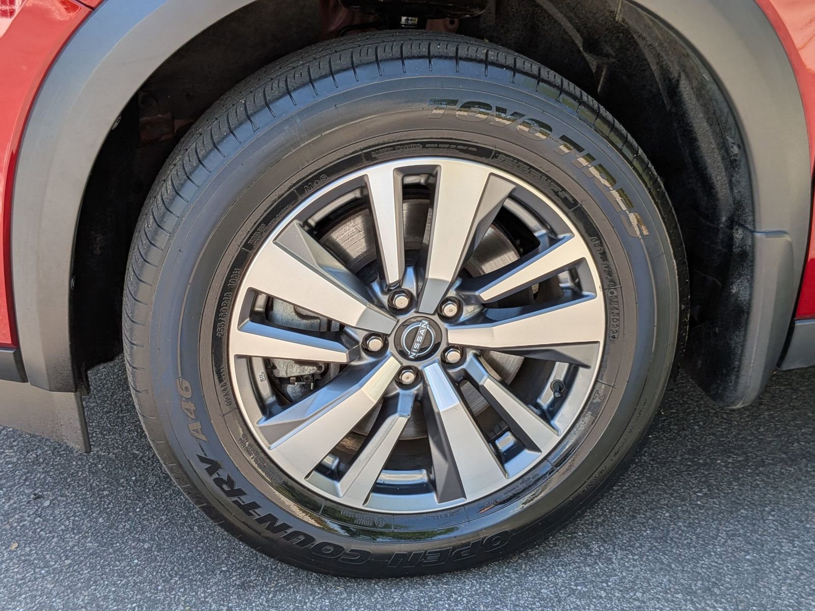 Used 2023 Nissan Pathfinder SL AWD/4WD image 10