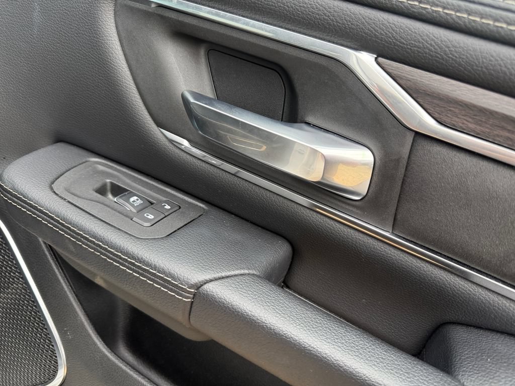 Used 2026 RAM 1500 Laramie AWD/4WD image 41