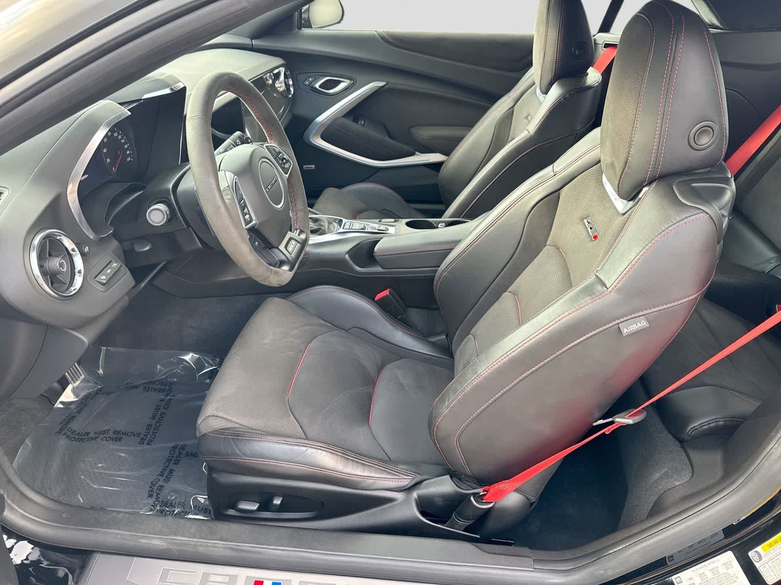 Used 2022 Chevrolet Camaro ZL1 RWD image 23