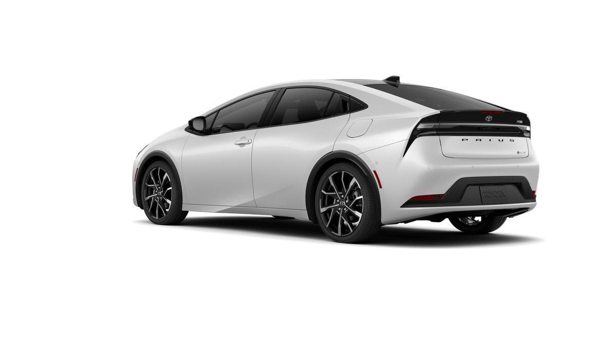New 2026 Toyota Prius Plug-In Hybrid FWD image 30