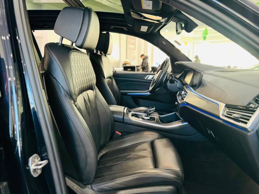 Used 2022 BMW X5 sDrive40i w/ M Sport Package image 21