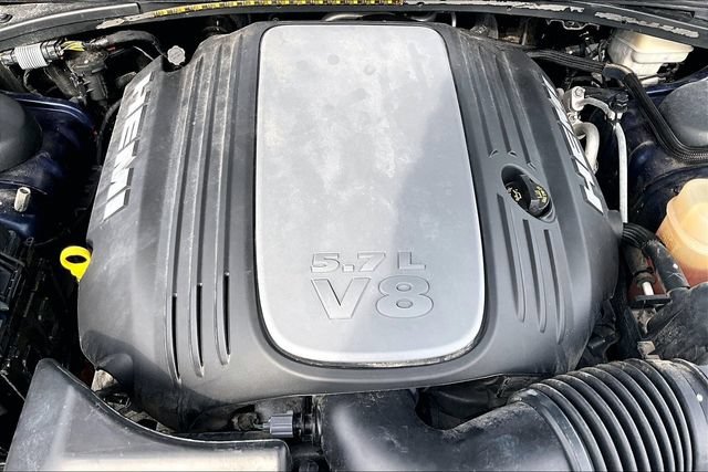 Used 2014 Dodge Challenger R/T RWD image 30