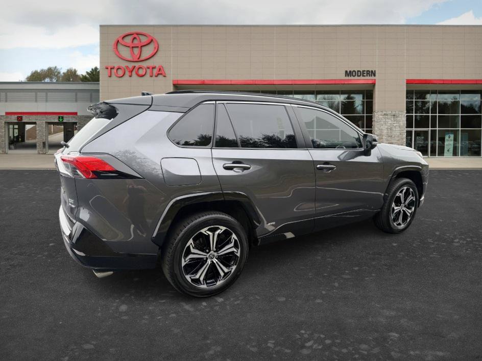 Used 2025 Toyota RAV4 XSE w/ Premium Package AWD/4WD image 5