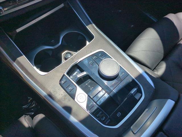 Used 2023 BMW X7 xDrive40i w/ M Sport Package AWD/4WD image 12