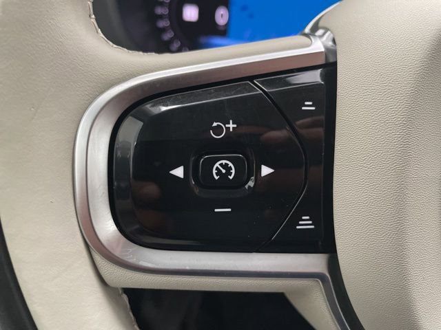 Certified 2024 Volvo XC60 B5 Plus w/ Protection Package Premier image 17