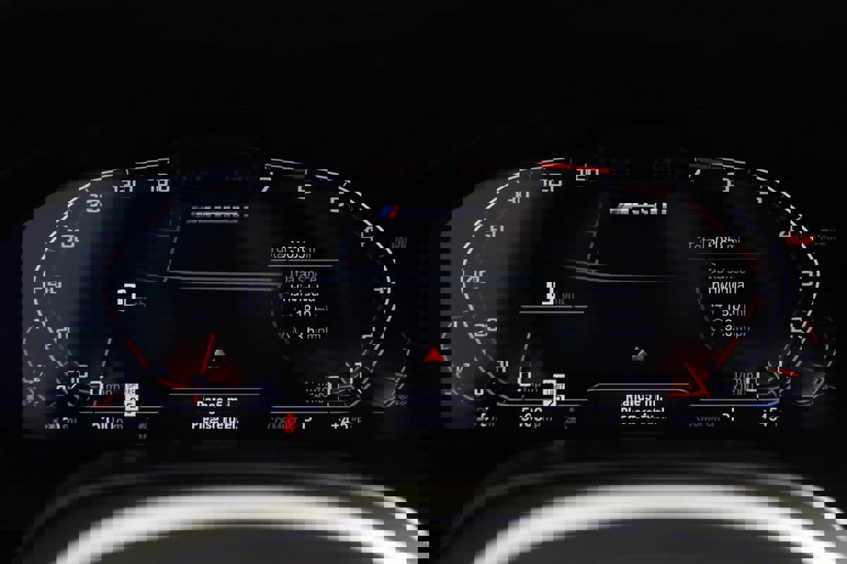 Used 2023 BMW M550i xDrive w/ Executive Package image 23