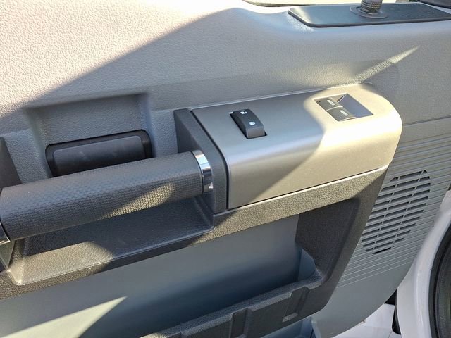 Used 2023 Ford F650 2WD Regular Cab Super Duty image 11