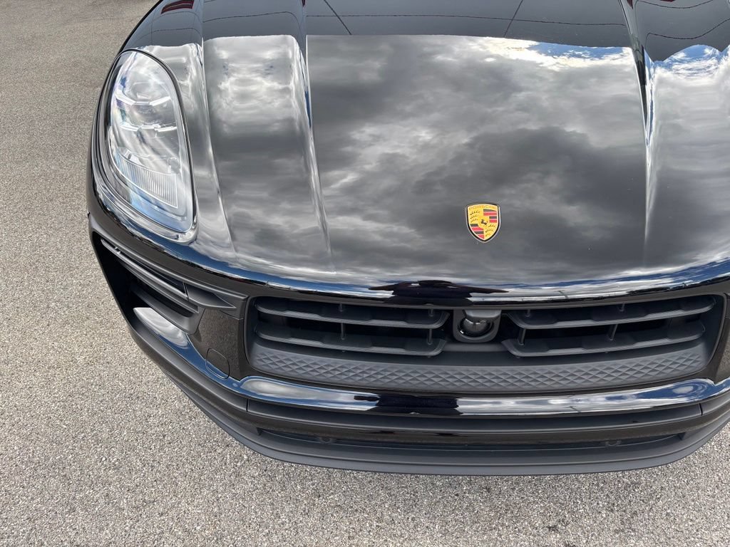 Certified 2023 Porsche Macan S AWD/4WD image 21