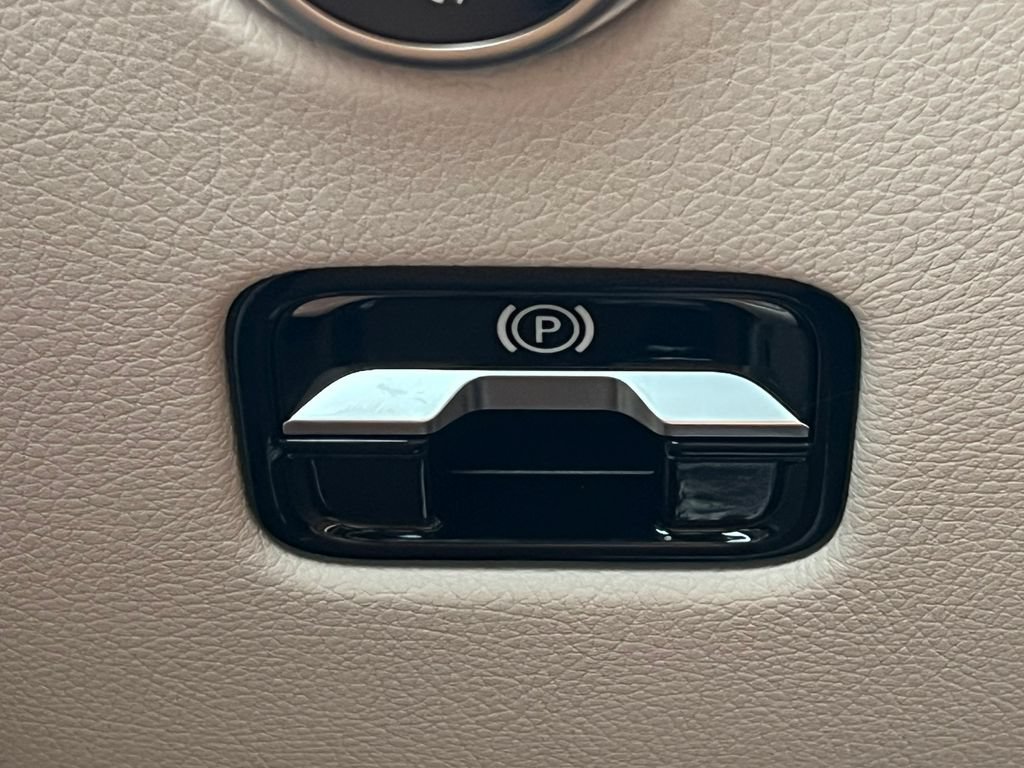 New 2027 Mercedes-Benz GLC 300 4MATIC image 21