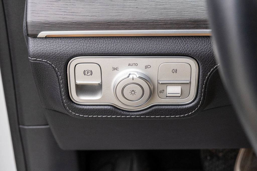 Used 2024 Mercedes-Benz GLE 350 4MATIC image 22