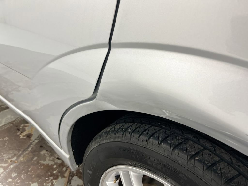 Used 2007 Ford Focus S FWD image 29