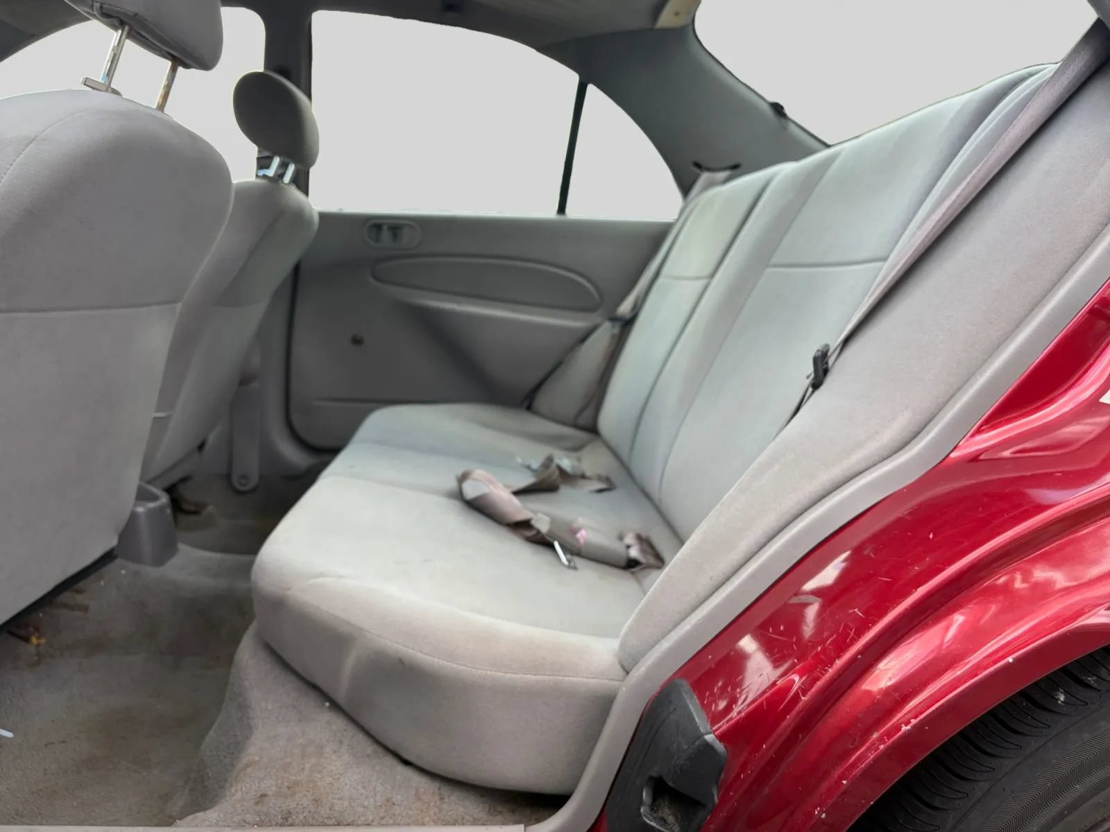 Used 2002 Ford Escort Sedan FWD image 13