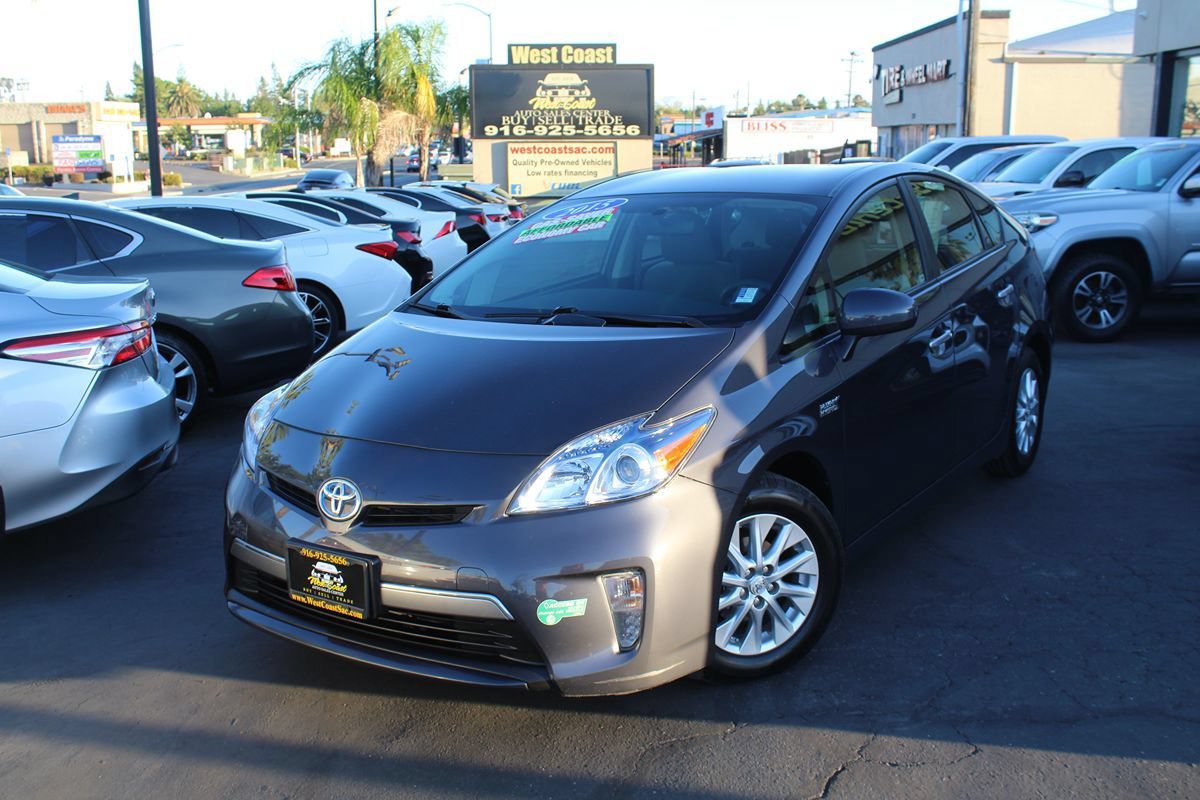 Used 2015 Toyota Prius Prime Plug-In Hybrid FWD image 39