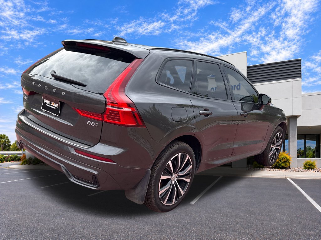 Used 2025 Volvo XC60 B5 Plus w/ Protection Package Premier AWD/4WD image 7