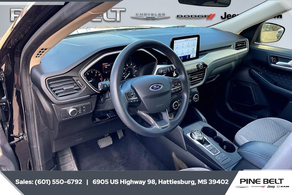 Used 2020 Ford Escape SE image 12