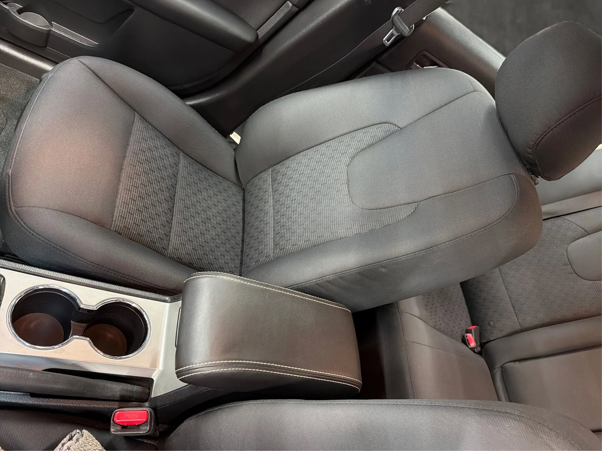 Used 2012 Ford Fusion SE FWD image 26