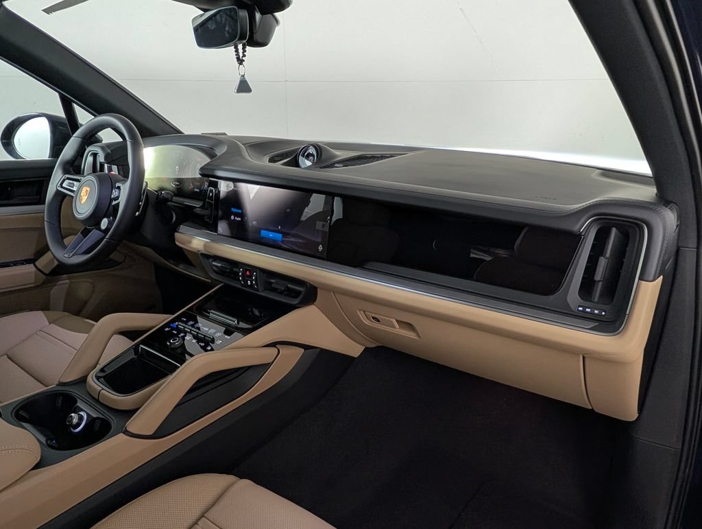 New 2026 Porsche Cayenne AWD/4WD image 19