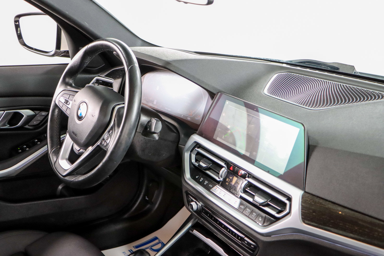 Used 2021 BMW 330i xDrive Sedan w/ Premium Package image 26