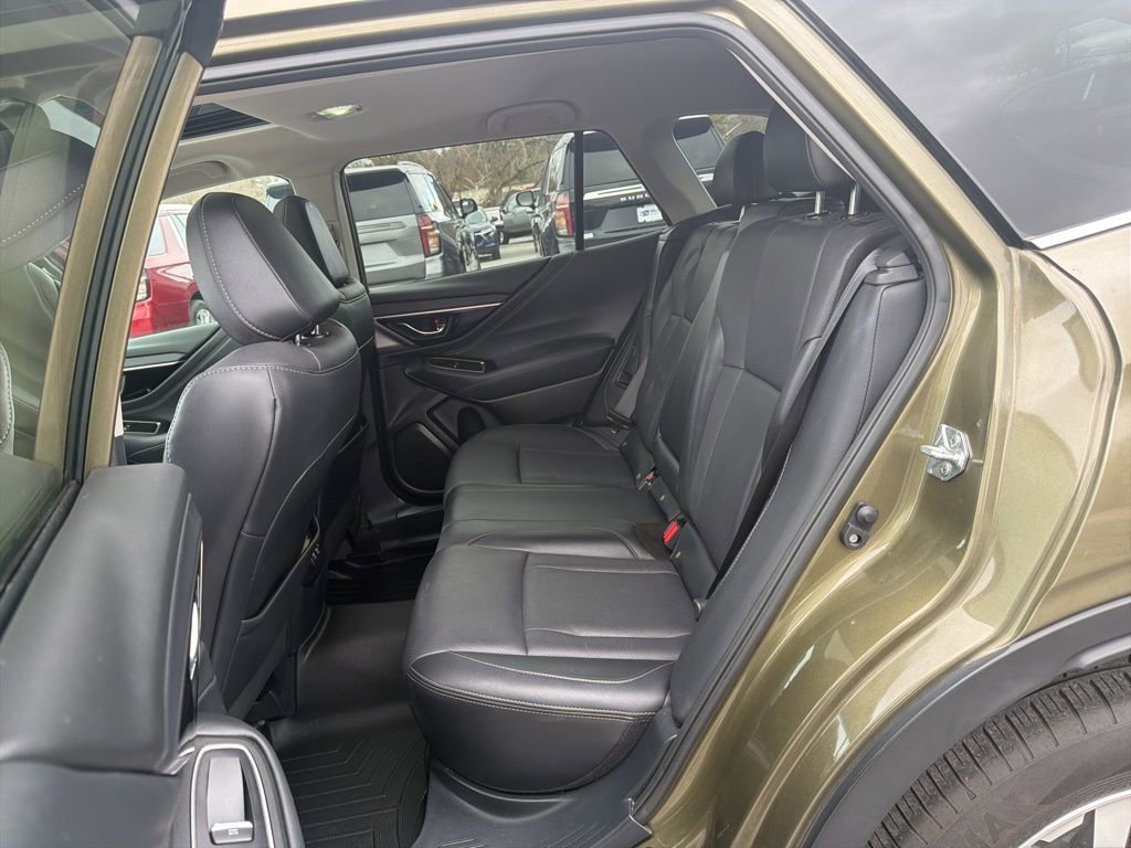 Used 2022 Subaru Outback Limited image 16