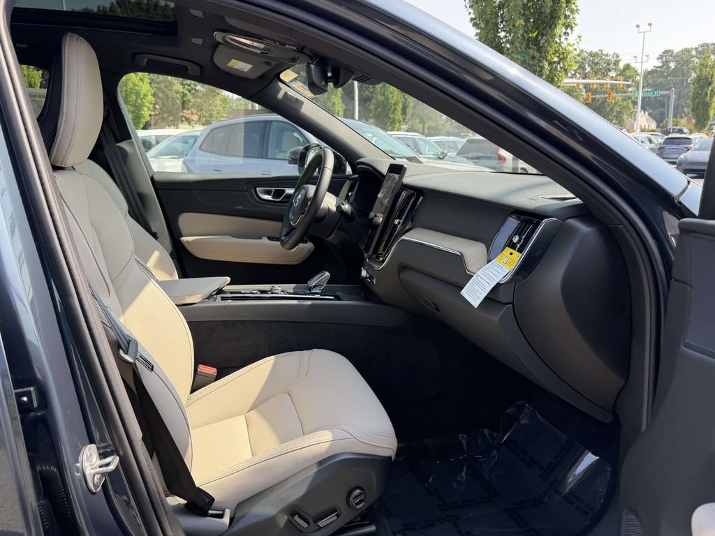 New 2026 Volvo XC60 T8 Core w/ Climate Package AWD/4WD image 11