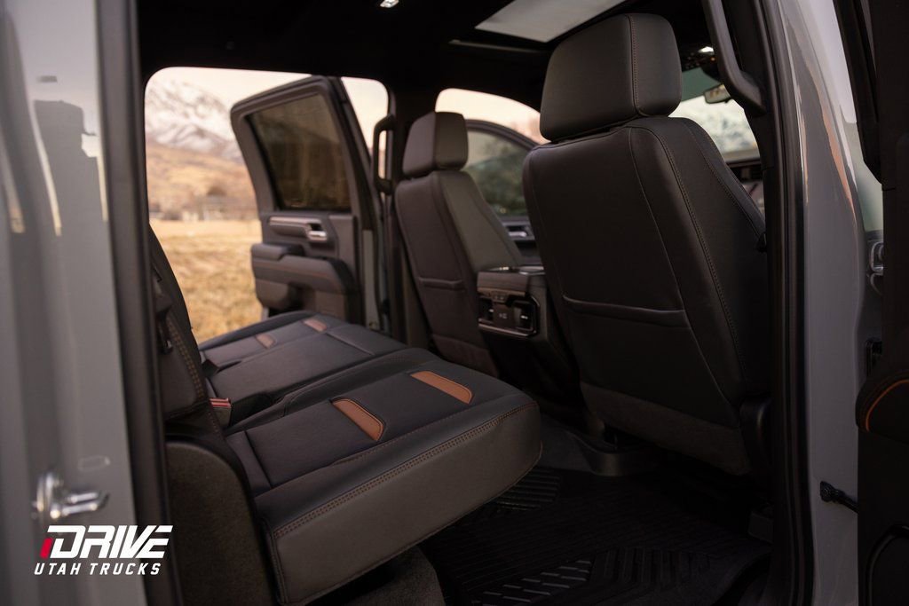 Used 2025 GMC Sierra 3500 AT4 w/ AT4 Premium Plus Package image 15