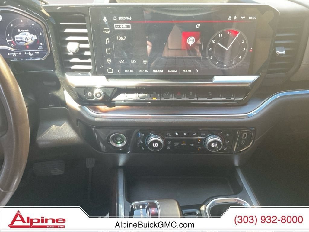 Used 2023 GMC Sierra 1500 SLT w/ SLT Premium Package AWD/4WD image 11