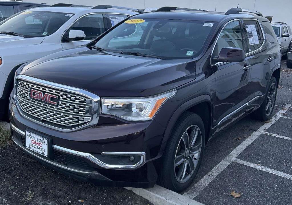 Used 2017 GMC Acadia Denali w/ Technology Package image 1