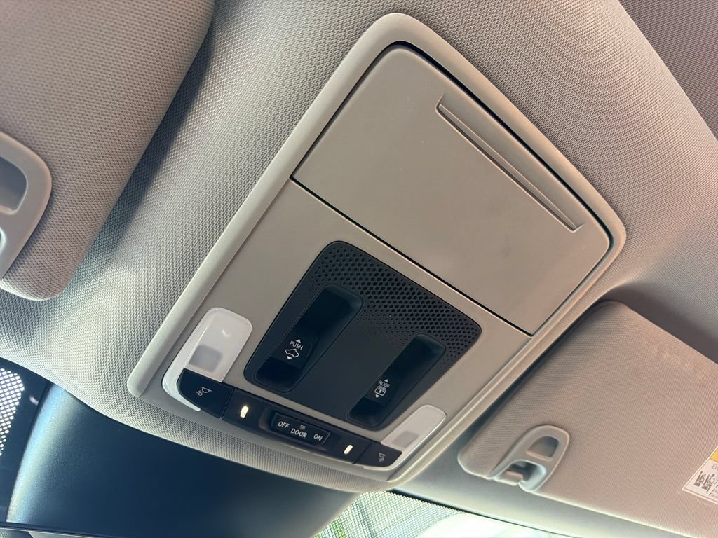 Used 2024 Honda Pilot Elite image 29