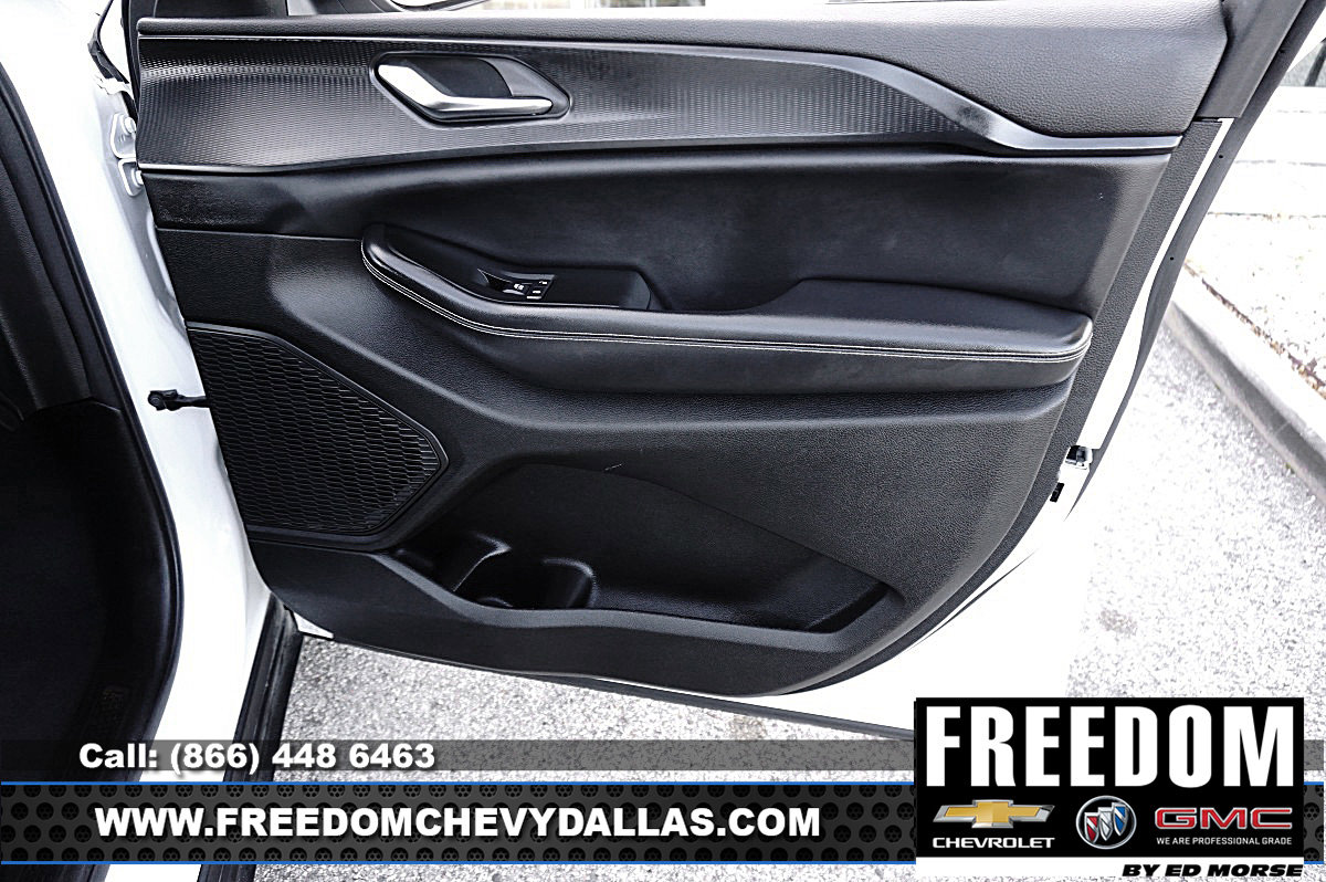 Used 2024 Jeep Grand Cherokee Laredo image 34