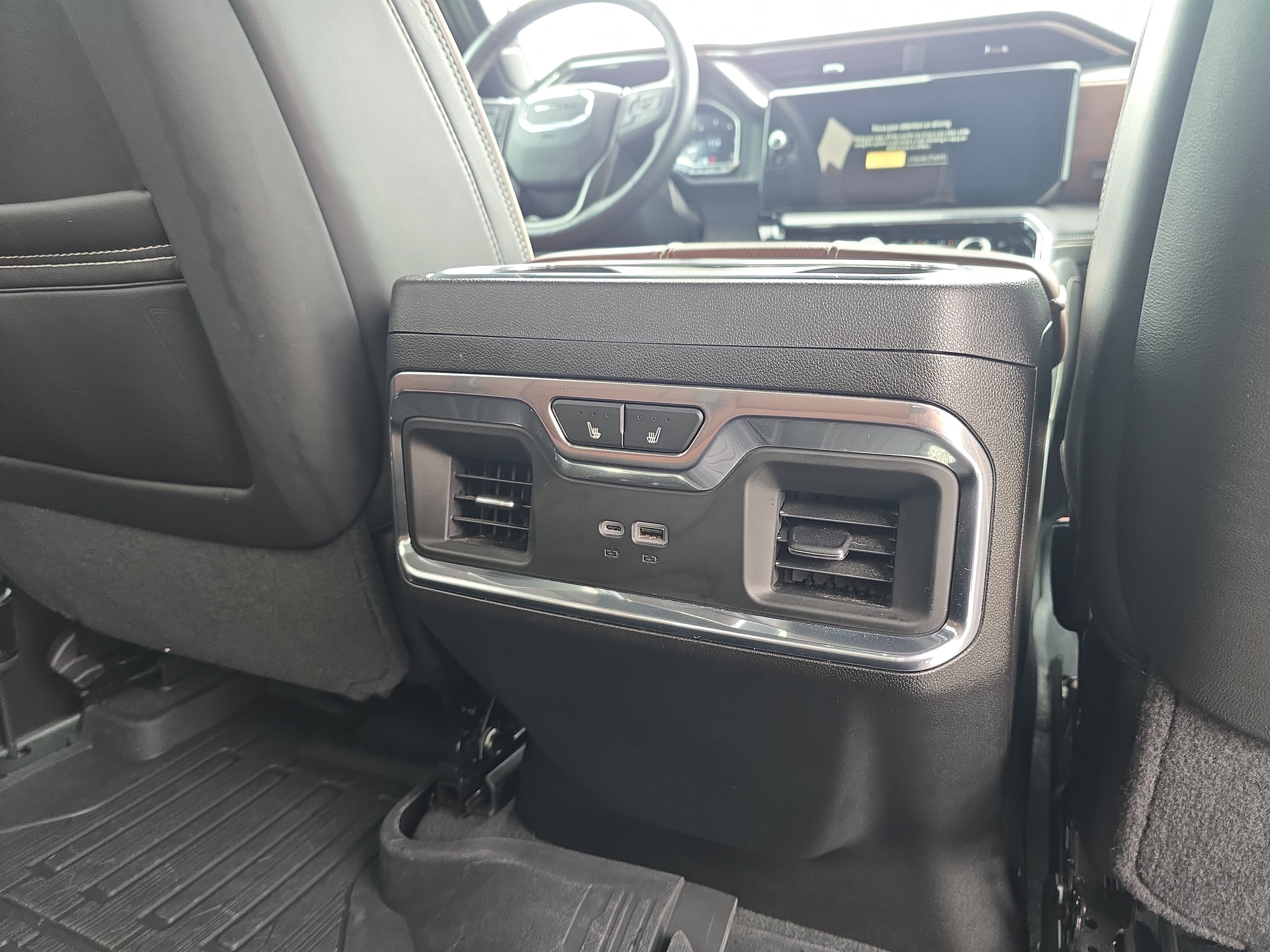 Used 2024 GMC Sierra 1500 Denali Ultimate AWD/4WD image 12