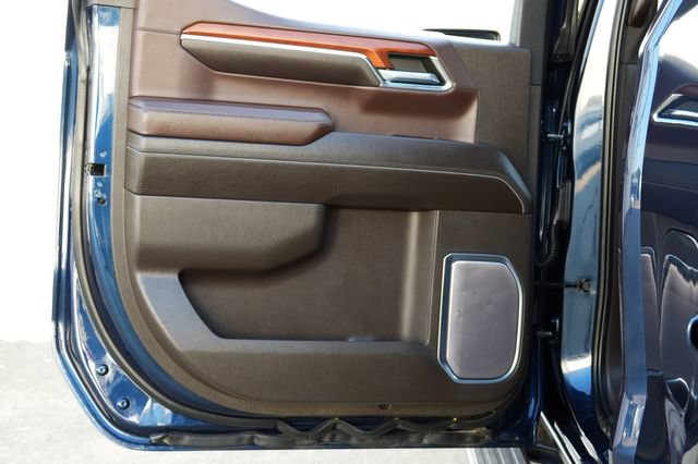 Used 2023 GMC Sierra 1500 Denali w/ Denali Reserve Package AWD/4WD image 36