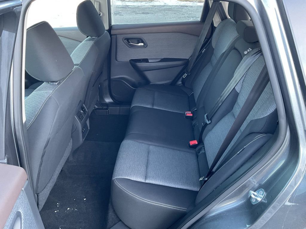 Used 2023 Nissan Rogue SV AWD/4WD image 20