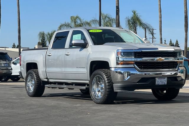 Used 2017 Chevrolet Silverado 1500 LT w/ LT Eassist Package RWD image 2