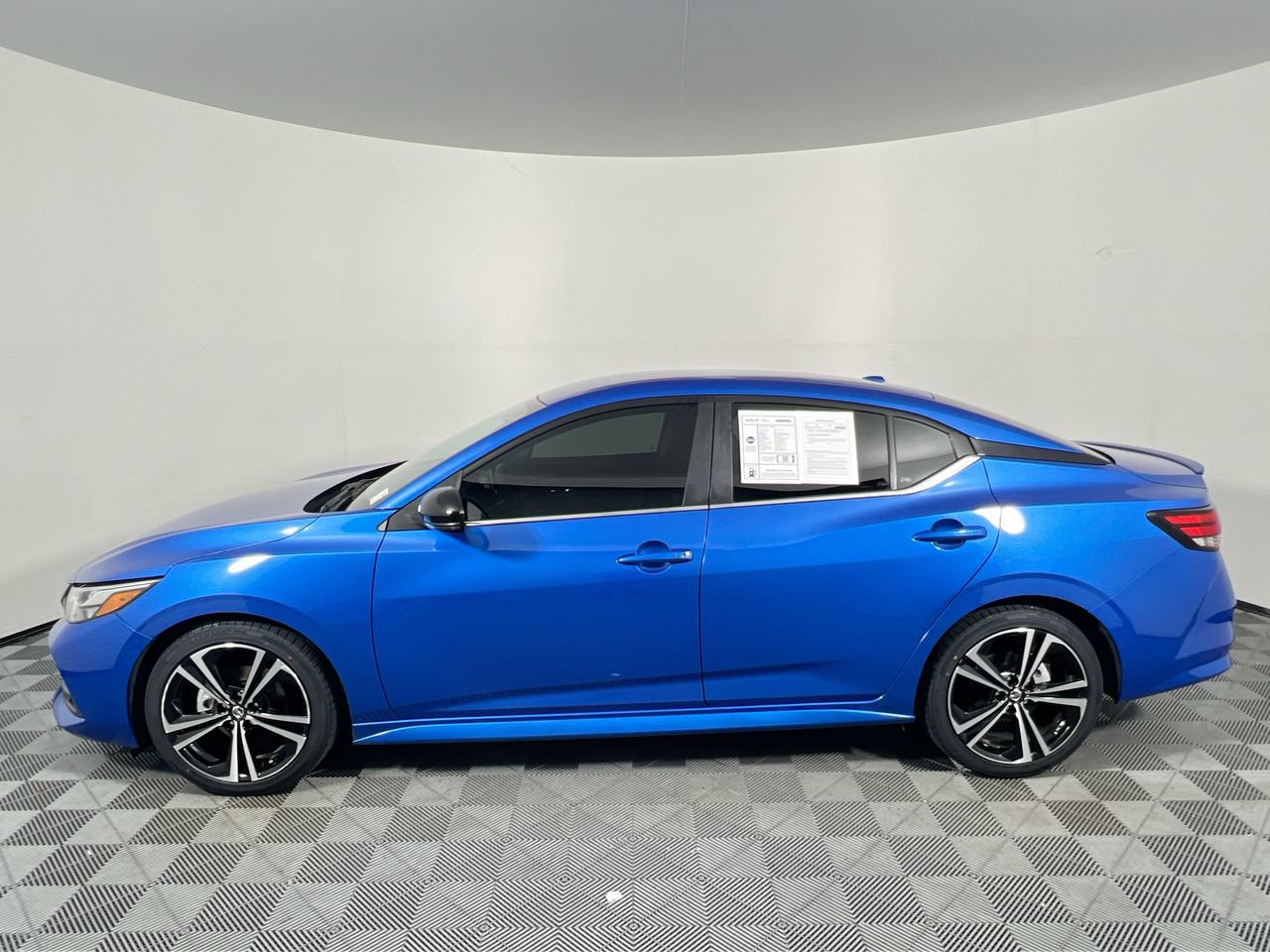 Used 2022 Nissan Sentra SR FWD image 6