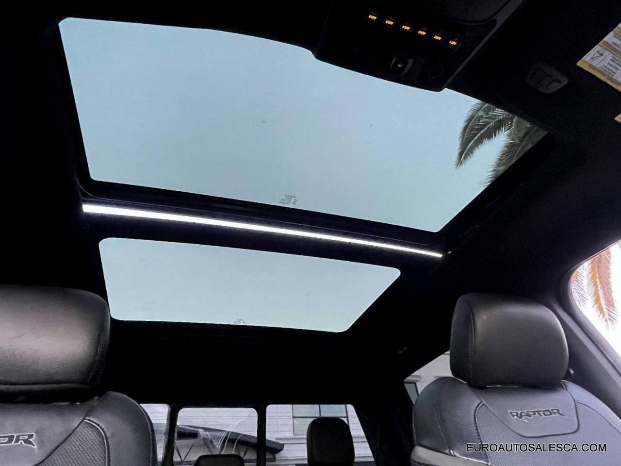 Used 2018 Ford F150 Raptor w/ Equipment Group 802A Luxury image 26