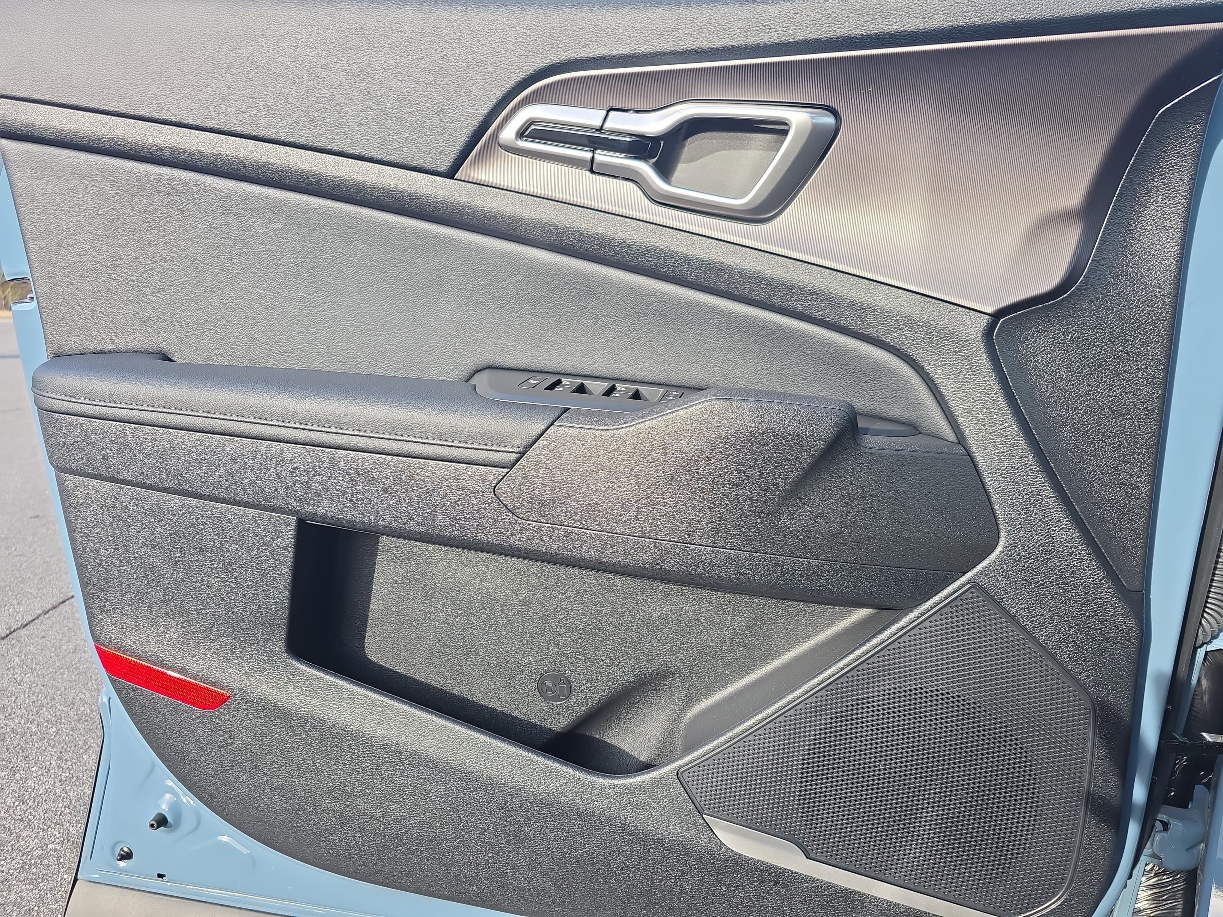 Used 2026 Kia Sportage EX w/ EX Panoramic Sunroof Package image 24