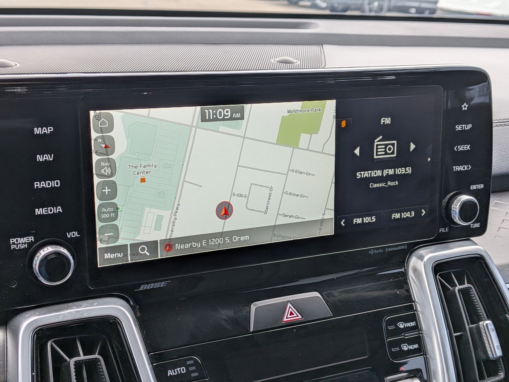 Used 2023 Kia Sorento SX image 26