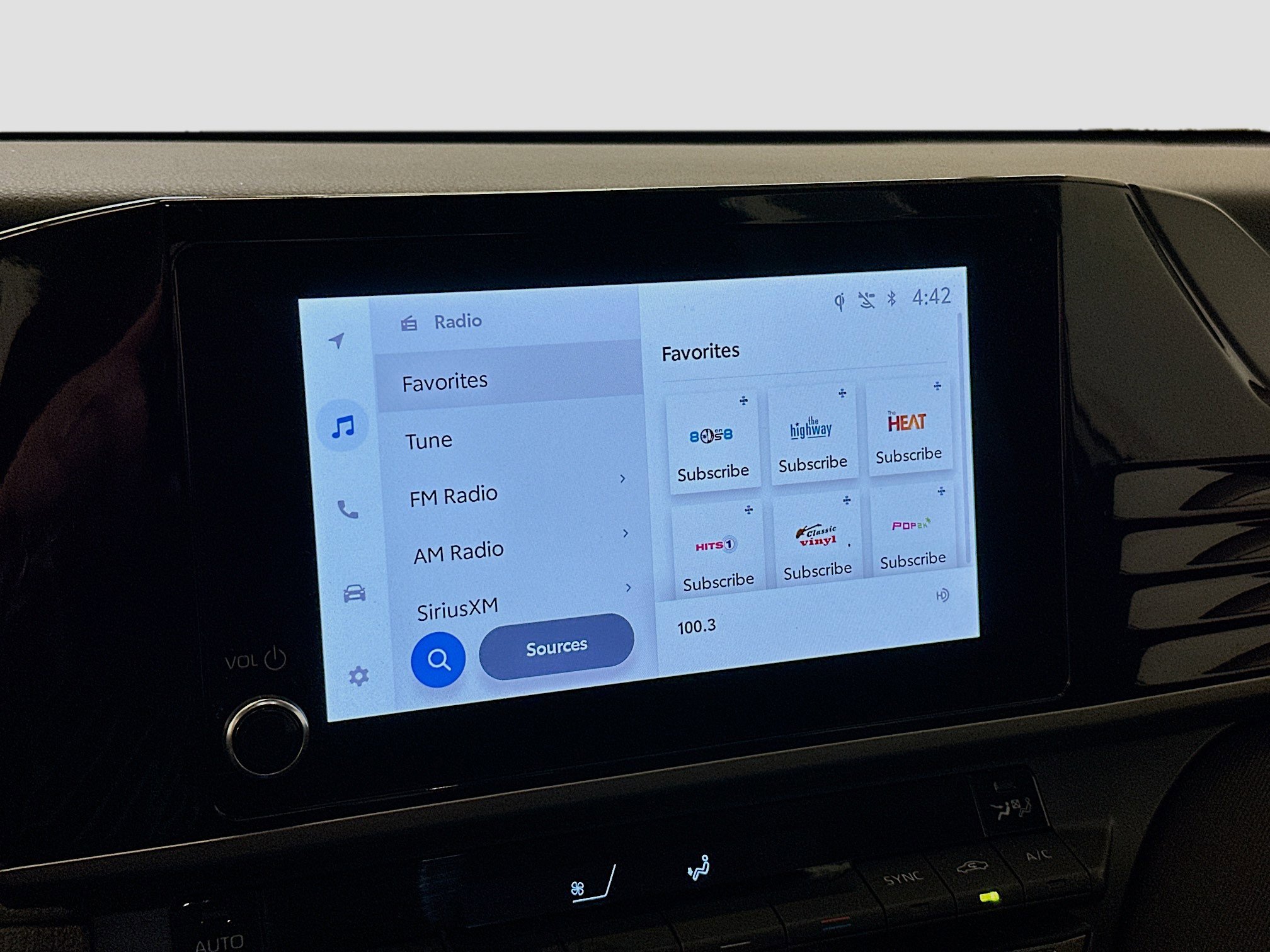 Used 2025 Toyota Camry LE image 21