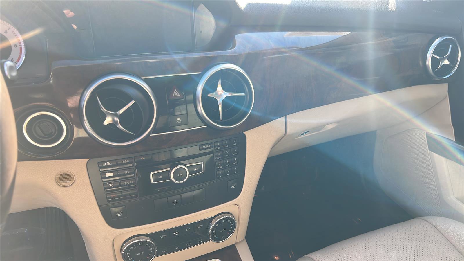 Used 2014 Mercedes-Benz GLK 250 BlueTEC 4MATIC image 10